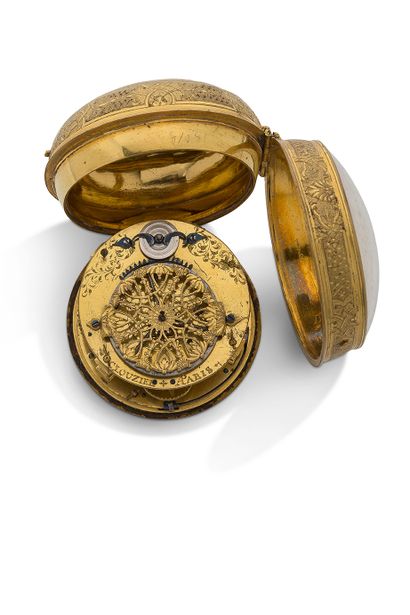 CLOUZIER, Paris Début XVIIIe siècle Montre oignon en métal doré Boîtier sur charnière,...