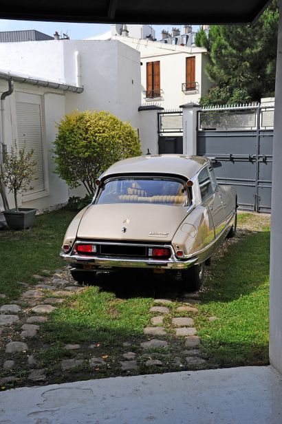 1973 - CITROËN DS 23 IE PALLAS CLIMATISATION 
French registration title



Very nice...