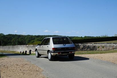 1992 - PEUGEOT 205 SR 
French registration title



Charming little french car

Close...