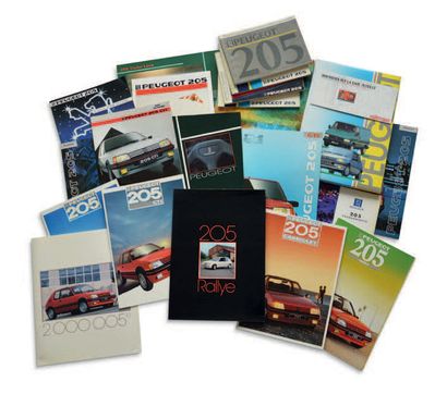 PEUGEOT 205 
Lot of 24 catalogues and various documents
