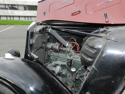 1935 - PEUGEOT 201 D COACH LUXE 
补遗--出售的车辆没有技术控制。

法国登记文件

底盘编号514526



从1934年到1936年生产的相对罕见的系列

最近的机械费用，完美的工作状态

内饰、仪表板、地垫和车顶内衬的状况非常好

可靠的1.3升发动机（7马力），性能值得称赞

非常漂亮的豪华版，带有带旋钮的开放式挡风玻璃，两个挡风玻璃雨刷和保险杠

非常漂亮的...
