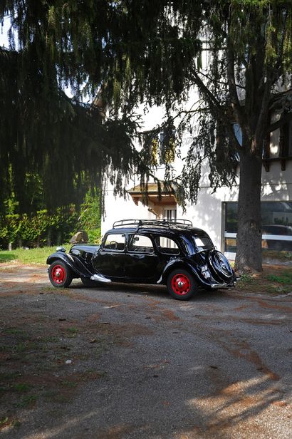 1939 - CITROËN TRACTION 11 C CONDUITE INTÉRIEURE COMMERCIALE 
Addendum - Véhicule...