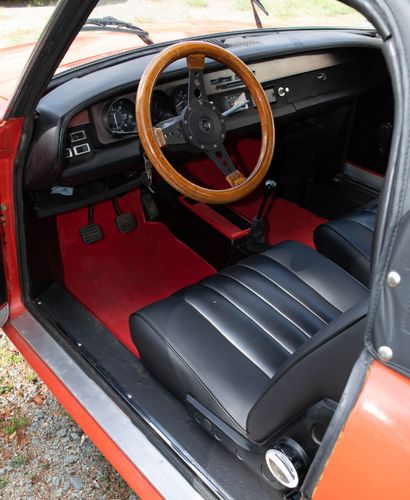 1973 PEUGEOT 304 S Cabriolet Addendum : Siège conducteur abimé (accroc), et traces...