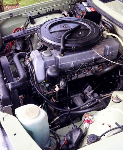 1977 MERCEDES 250 Addendum : Faisceau d’allumage endommagé, le moteur ne tourne pas...