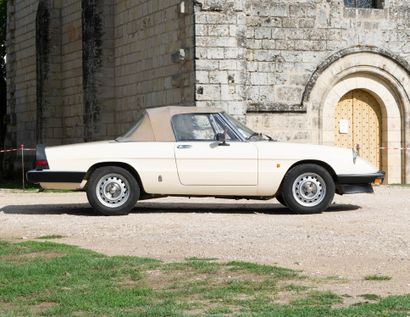 LOT NON VENU - 1983 ALFA ROMEO Spider 2.0l French registration title

4th hand, this...