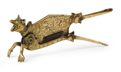 null CRAQUELIN为BETHEL螺母，形状为神奇的动物，刻有黄铜。19世纪。
高度：10.5厘米 - 长度：29厘米（牛顿）。