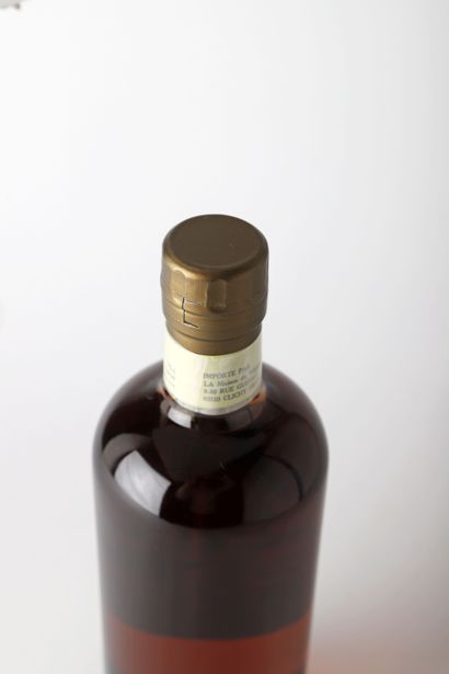 null 1 B SINGLE CASK MALT WHISKY 70cl 57% (distillé le 1er février 1988; mise en...