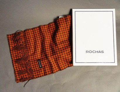 ROCHAS Echarpe en laine et soie à décor de chevrons orange et marron Bords frangés...