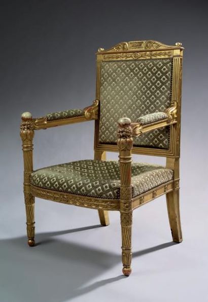 null Rare fauteuil à dossier plat, en acajou sculpté et redoré (sous Louis Philippe)....