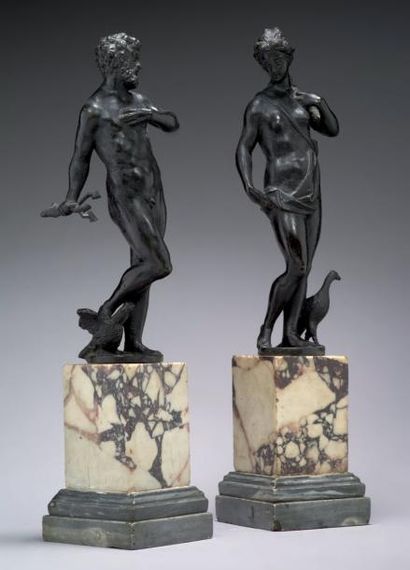 null Paire de statuettes en bronze ciselé et patiné, figurant Junon et Jupiter. XVIe...