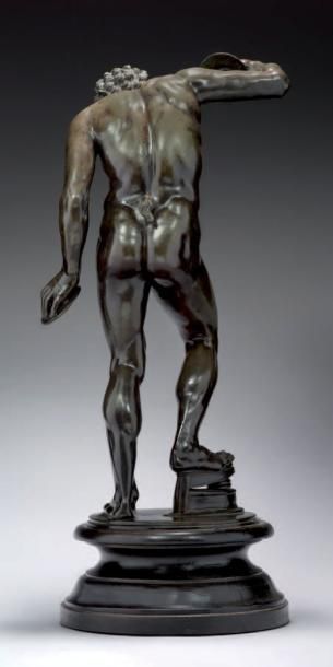 null Belle statuette en bronze ciselé et patiné, figurant «Le joueur de cymbales»....