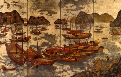 ÉCOLE DES BEAUX-ARTS DE L'INDOCHINE, CIRCA 1940-50 海湾中的琼克
漆面，金色、银色和珍珠母装饰，背面有 "XN...