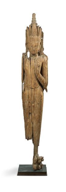 BIRMANIE — ROYAUME DE PAGAN, XIIe - XIIIe SIÈCLE = Grande sculpture en bois érodé...