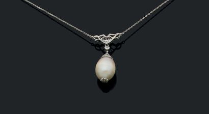 null NECKLACE "FINE PEARL
Fine pearl drop, pink diamonds
Platinum (950)
L. : 42 cm...
