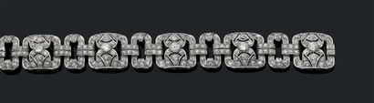BRACELET «ART DÉCO»
Diamants ronds, taille...