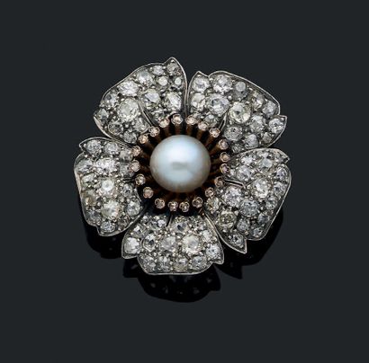 null CLIP «FLEUR»
Diamants taille ancienne, perle supposée fine - non testée
Or 18k...