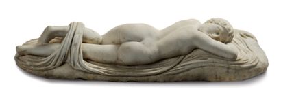 null HERMAPHRODITE ENDORMI sculpté en marbre blanc d'après l'Hermaphrodite Borghèse....