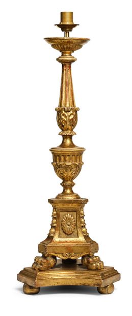 PIQUE-CIERGE D'AUTEL in carved and gilded...