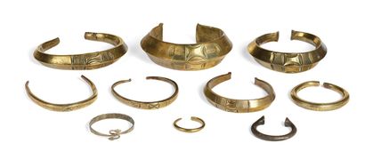 null TEN FANG JEWELRY in brass, wrought iron and engraved and incised metal. Fang,...