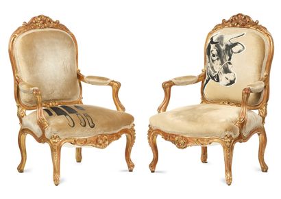 null ITALIAN SALON in carved and gilded wood composed of a sofa and two armchairs....