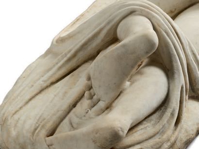 null HERMAPHRODITE ENDORMI sculpté en marbre blanc d'après l'Hermaphrodite Borghèse....