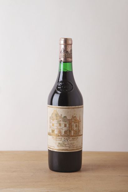 null 1 B CHÂTEAU HAUT-BRION (e.t.h. à e.a; c.l.a. bas de jupe) - 1979 - GCC1 Gra...