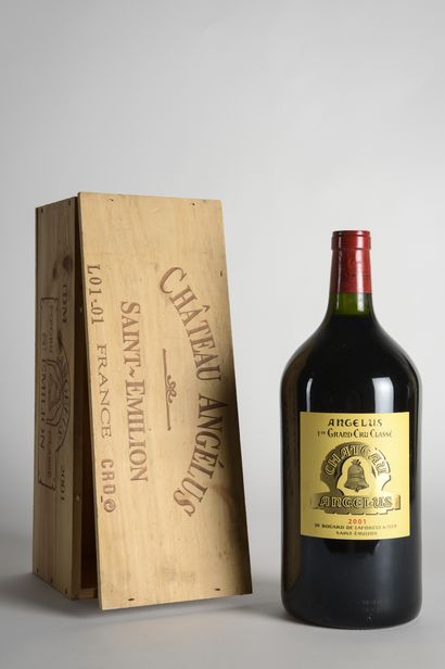 null 1 Dmg CHÂTEAU ANGÉLUS (Original wooden case) - 2001 - GCC1A Saint-Emilion