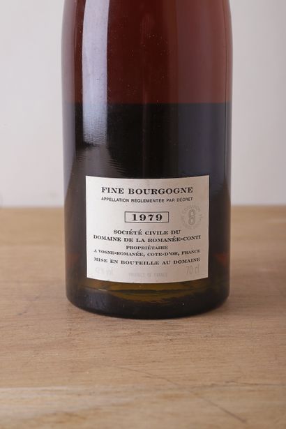null 1 B FINE BOURGOGNE 70 cl 42% (原木箱) (e.l.s; 2000年1月26日装瓶) - 1979 - Domaine de...
