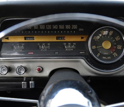 1962 ALFA ROMEO 2600 berlina 法国注册
底盘编号800556

极好的原始状态，时钟上有48,000公里。
非常好的6缸发动机，双轴...