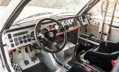 1988 Mitsubishi Pajero Usine Paris-Dakar Carte grise française 

Réponse officielle...