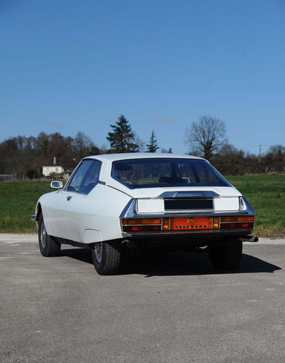 1971 CITROËN SM « CARBURATEURS » Carte grise française
Châssis n° 00SB1229

Très...