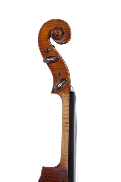 null Violon travail français vers 1900-10
Portant étiquette Charotte-Millot 1912
Petite...