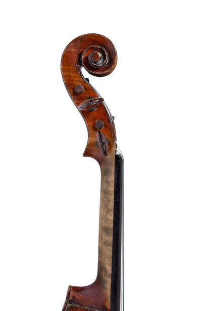 null Violon français fait vers 1880-1900
Portant étiquette Barrel d'après Stradivarius
Excellent...