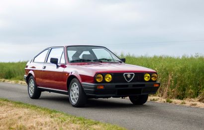 1988 Alfa Romeo SPRINT 1.3 Carte grise française
Châssis n° 9112511432

Sportive...