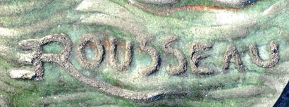 E. ROUSSEAU (XIX-XXème) Applique en bronze à patine verte figurant Vénus sortant...