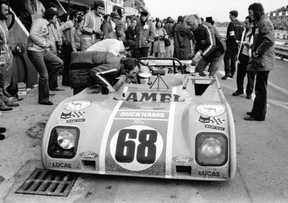 1972 - DUCKHAMS LM Châssis : Tubulaire
Carrosserie : Polyester
Poids : 675 kg
Dimensions...