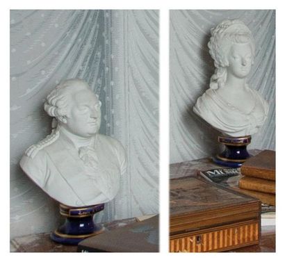 SEVRES Deux statuettes en biscuit, figurant Louis XVI et Marie Antoinette. H: 30...