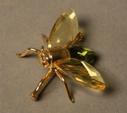 SWAROVSKI Broche formant abeille en cristal vert et jaune Monture en métal doré