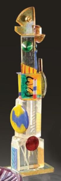 JEAN PAUL VAN LITH né en 1940 «L'indien» Sculpture en verre taillé, collé, teinté...