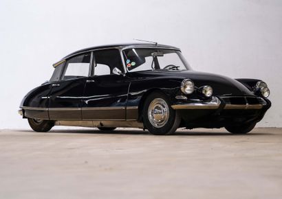 1965 - CITROËN DS 21 EX-PRÉSIDENCE DE LA RÉPUBLIQUE Carte grise française Vendue...