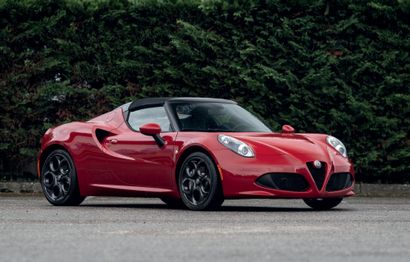 2017 - Alfa Romeo 4C SPIDER « 14 KM » Erratum : Merci de noter que le compteur affiche...