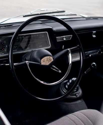 1965 - Alfa Romeo GIULIA 1300 Titre de circulation italien
Châssis n° 570032
Vendue...