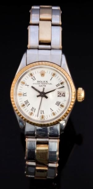 ROLEX OYSTER PERPETUAL "DATE". Montre-bracelet de dame acier et or jaune 18K, fond...