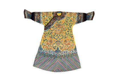 CHINE Robe de Cour "MANG PAO" confectionnée pour les membres de la famille Impériale,...
