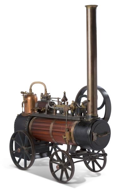 Belle locomobile automotrice à vapeur