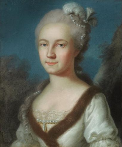 Ecole FRANCAISE vers 1770 Portrait de femme au collier de perles dans les cheveux...