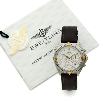 BREITLING BREITLING
Réf. 7155
No. B55045
Vers 1990
Chronographe bracelet en acier...