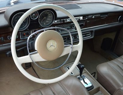 1971 Mercedes-Benz 300 SEL 6.3 l ERRATUM : CT en contrevisite – Disponible sur demande
Kilométrage...