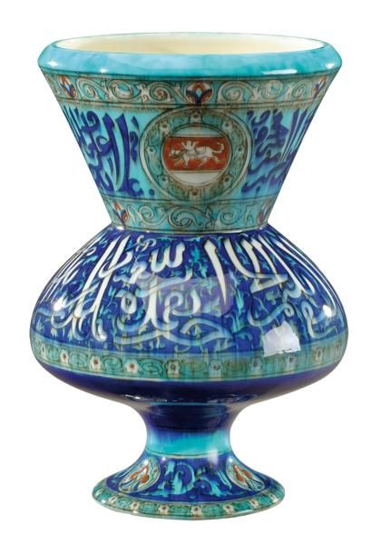 Théodore DECK (1823-1891) Important vase à corps ovoïde à haut col évasé reposant...