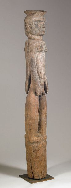 null SÉNOUFO. ( Mali / Côte-d'Ivoire) Bois. h. : 19 cm Statuette féminine à coiffure...
